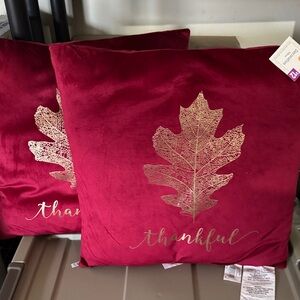 Brand New!!Red and Gold Thankful Decorative Pillow